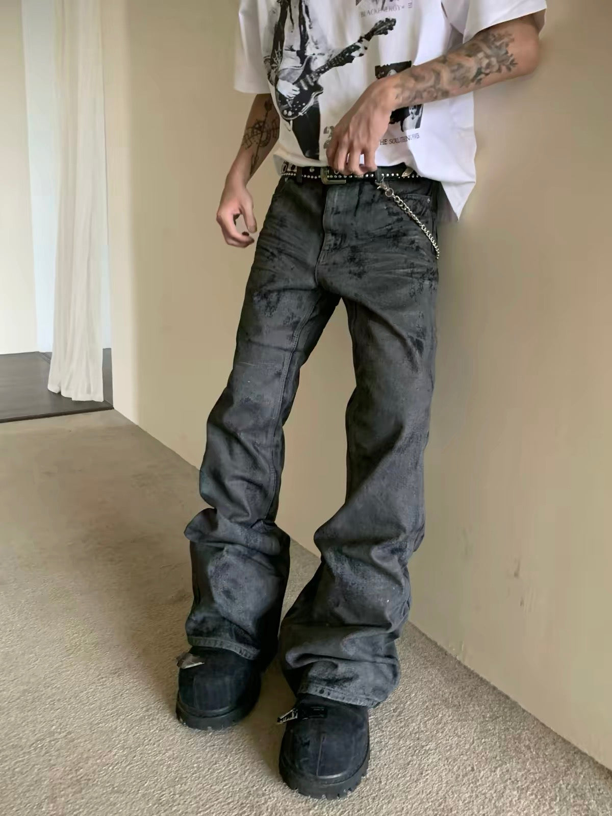Shadow Wash Denim